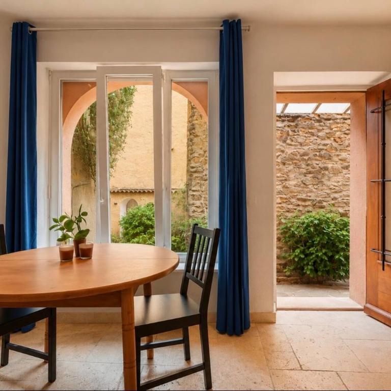 Bormes center 75 m2 artistic stay 2 to 4 people - Apartamento de 2 dormitorios - 11