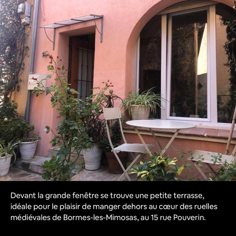 Bormes center 75 m2 artistic stay 2 to 4 people - Apartamento de 2 dormitorios - 7