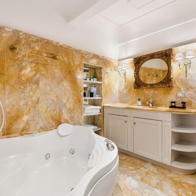 Torre Mannelli - Appartement Premier 4 Chambres - 34