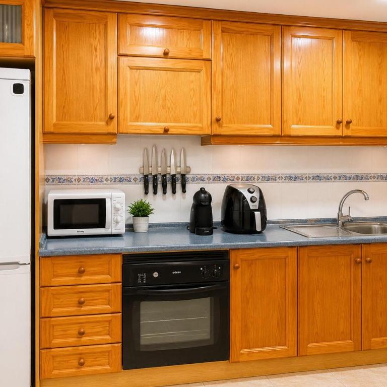 Awesome Home In Pilar De La Horadada With Wifi - Casa Unifamiliar de 3 dormitorios - 3