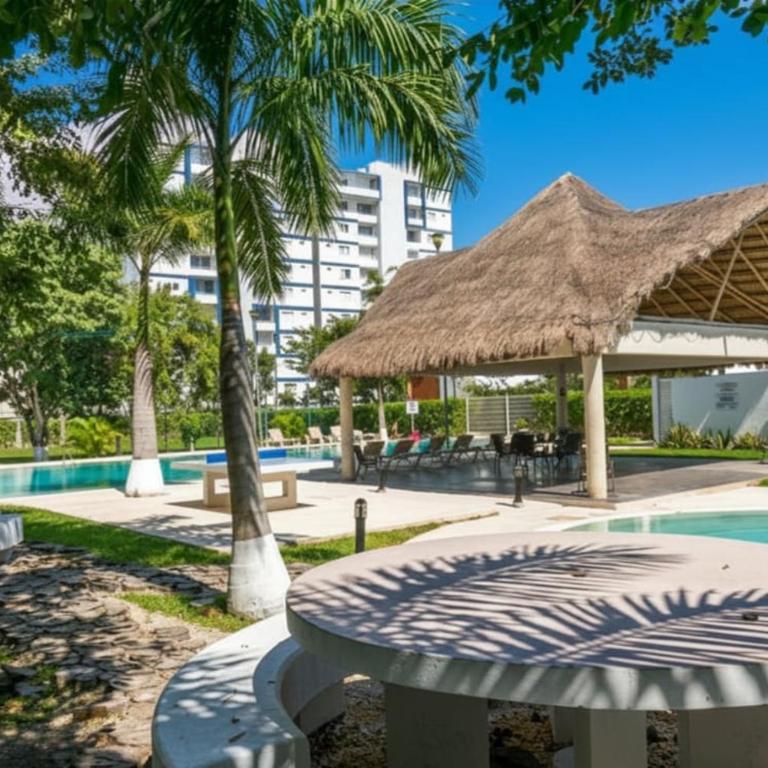 House with 3 Pools, Kids Area, 15 Minutes to the Hotel Zone - Casa de 3 dormitorios - 16