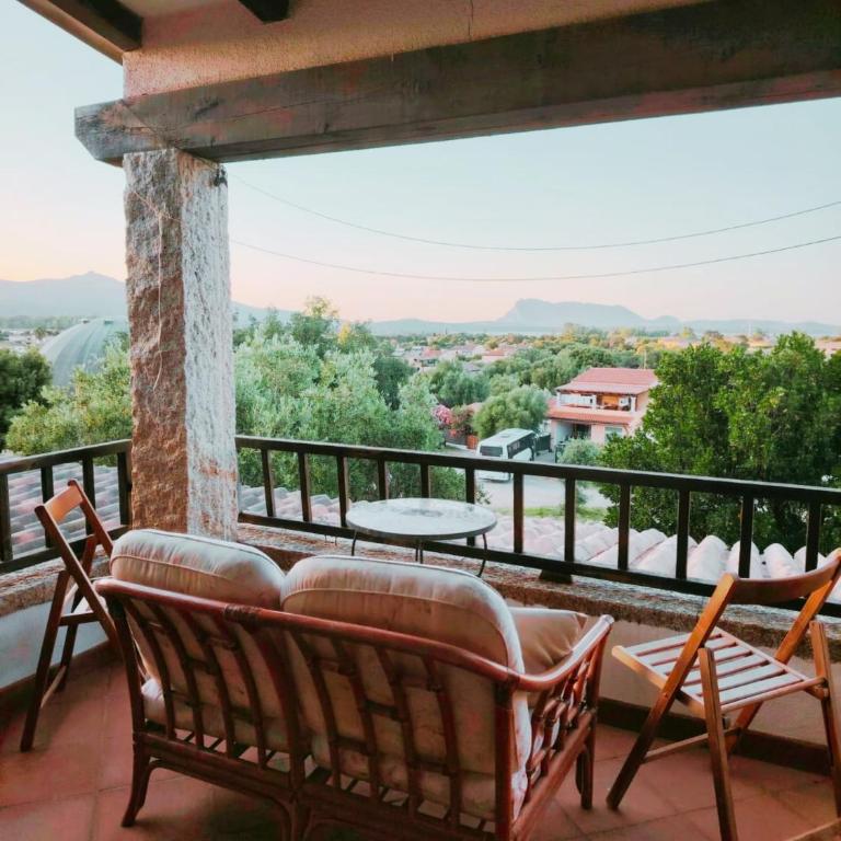 HH San Teodoro vista Mare - Four-Bedroom House - 12