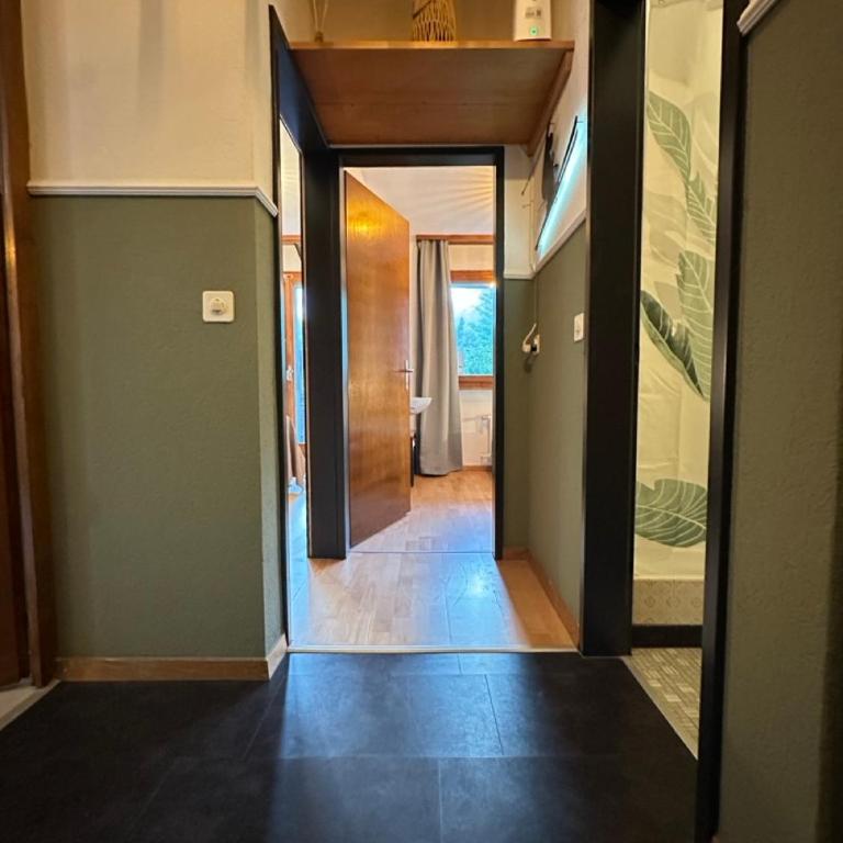 Family Home Base near Saas Fee with Mountain View - Apartment mit 2 Schlafzimmern und Balkon - 71