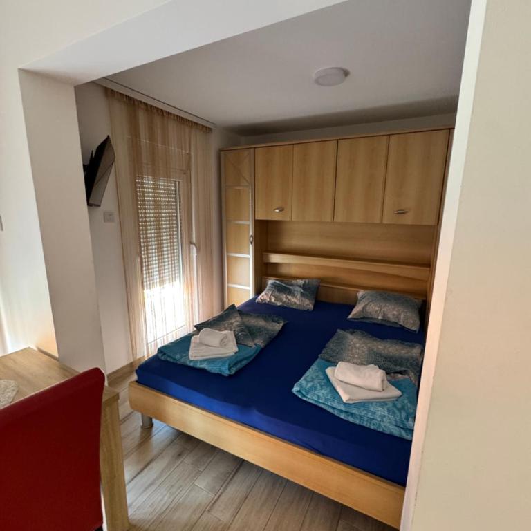 Apartmani Janošević - Dvokrevetna Soba sa Bračnim Krevetom - 7
