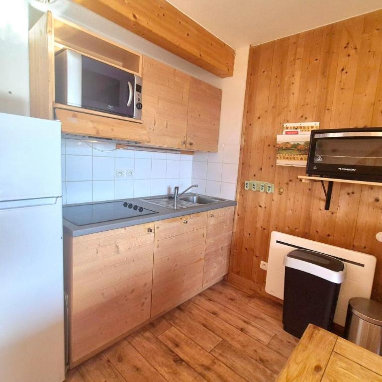 Votre Havre de Paix en Montagne - chalet 6 personnes avec piscine et sauna - Chalet - 2