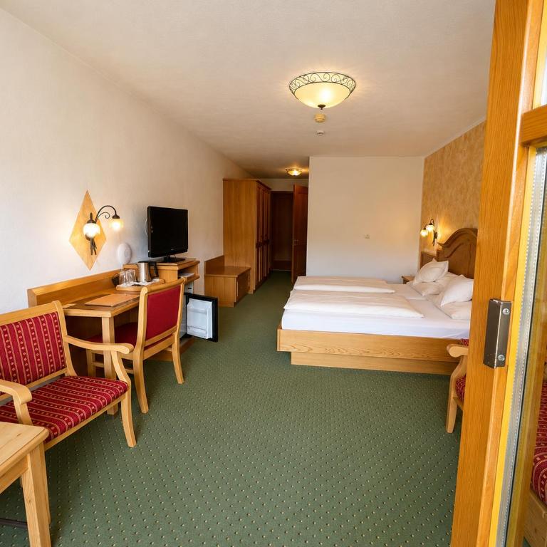Hotel Schatten - Deluxe Doppelzimmer mit Balkon - 8