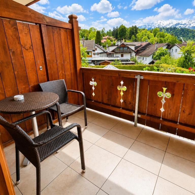Hotel Schatten - Deluxe Doppelzimmer mit Balkon - 7