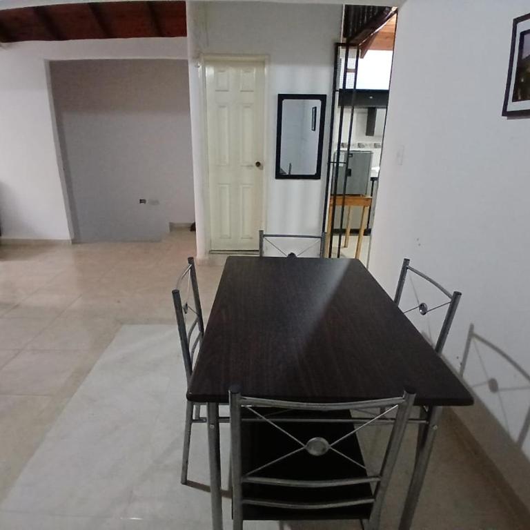 Espacioso y acogedor apartamento en el norte de Cali - Three-Bedroom Apartment - 7