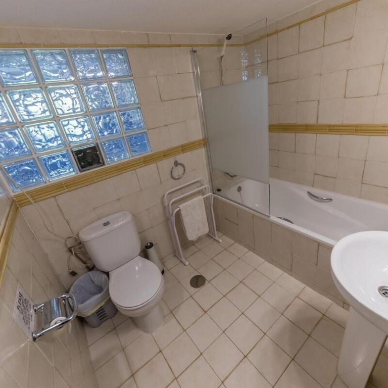 Luxury Mijas Villa with Private Pool & Sea Views - Villa - 3