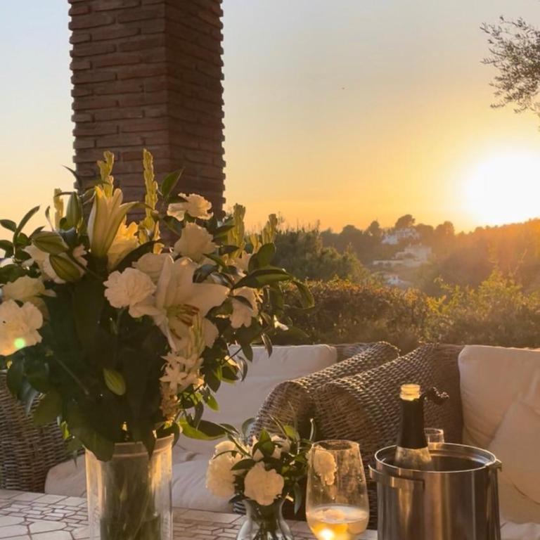 Luxury Mijas Villa with Private Pool & Sea Views - Villa - 9