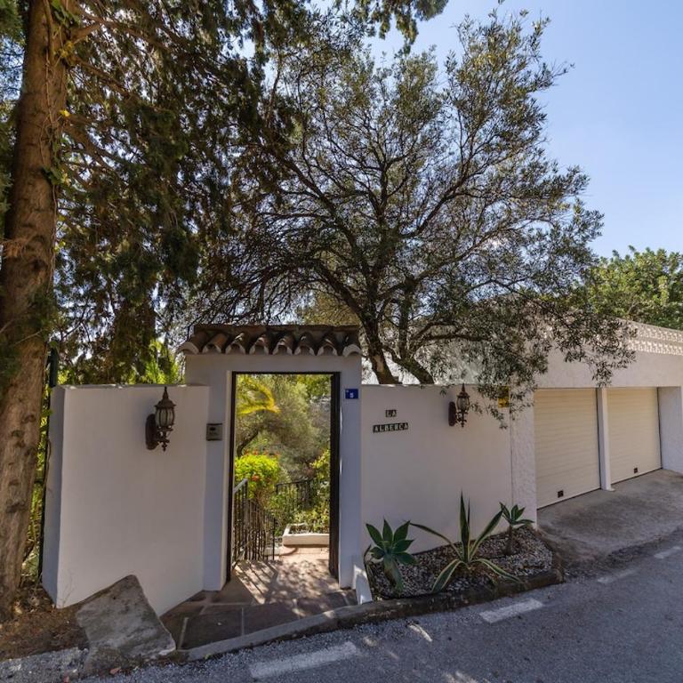 Luxury Mijas Villa with Private Pool & Sea Views - Villa - 29