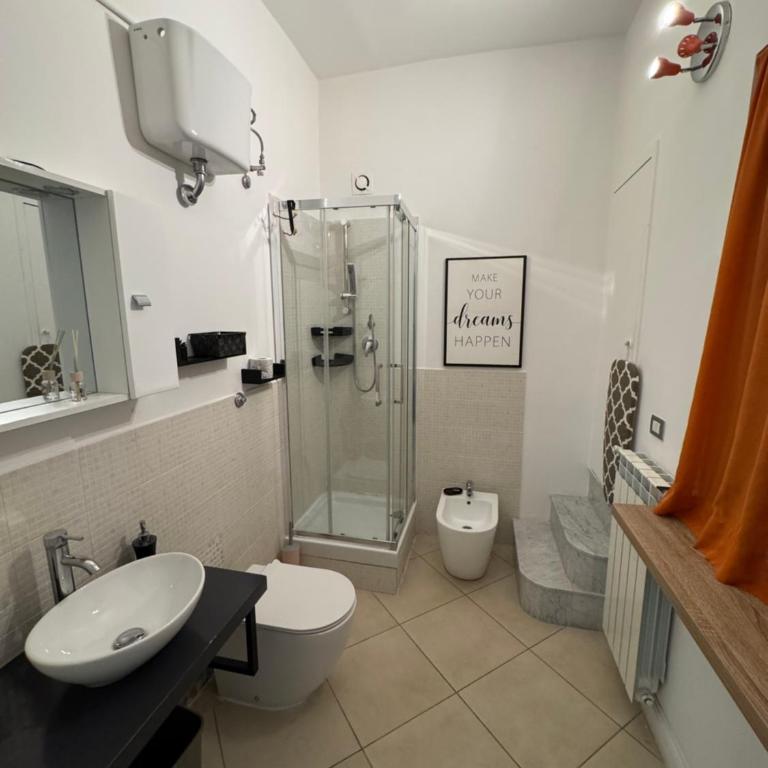 N67 B&B Taranto Centro-3 camere indipendenti - Twin Room with Private Bathroom - 3