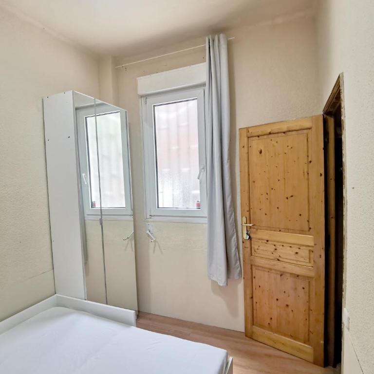 MarBarcelona Coliving Aviacio - Habitación Doble con baño compartido - 33