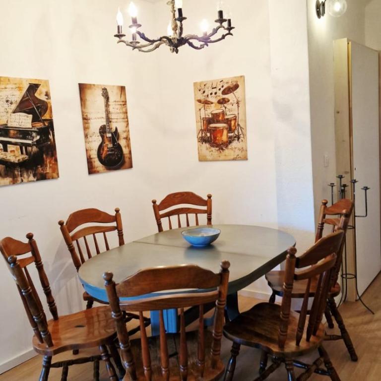 House AlmAr - Apartment mit 3 Schlafzimmern - 1