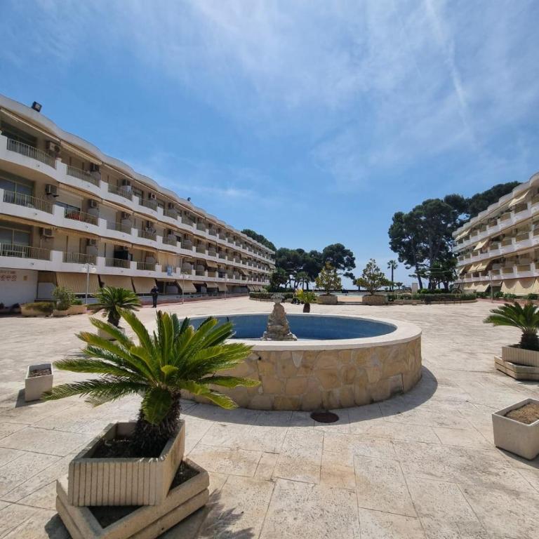 Cambrils Seafront Retreat Parking PortAventura - Apartamento de 1 dormitorio con balcón y vistas al mar - 17