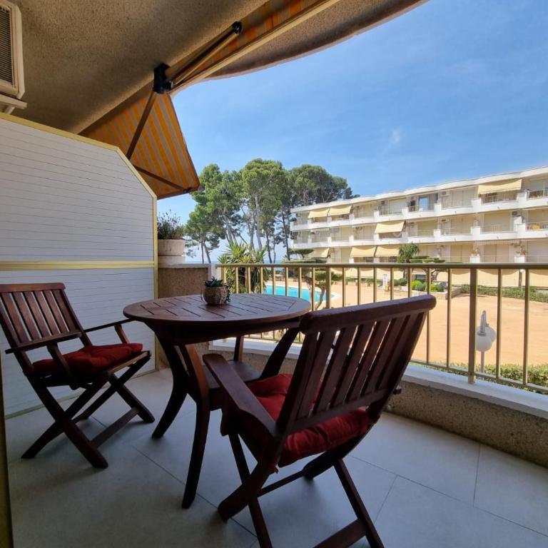 Cambrils Seafront Retreat Parking PortAventura - Apartamento de 1 dormitorio con balcón y vistas al mar - 20