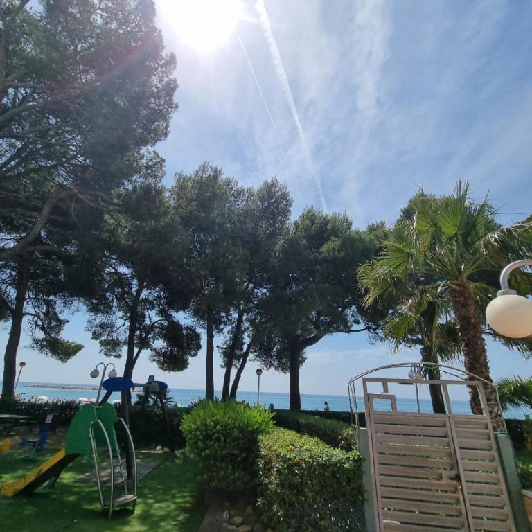 Cambrils Seafront Retreat Parking PortAventura - Apartamento de 1 dormitorio con balcón y vistas al mar - 39