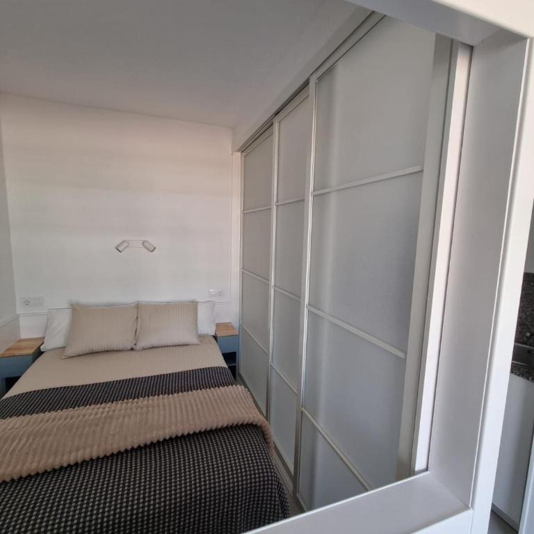 Cambrils Seafront Retreat Parking PortAventura - Apartamento de 1 dormitorio con balcón y vistas al mar - 55