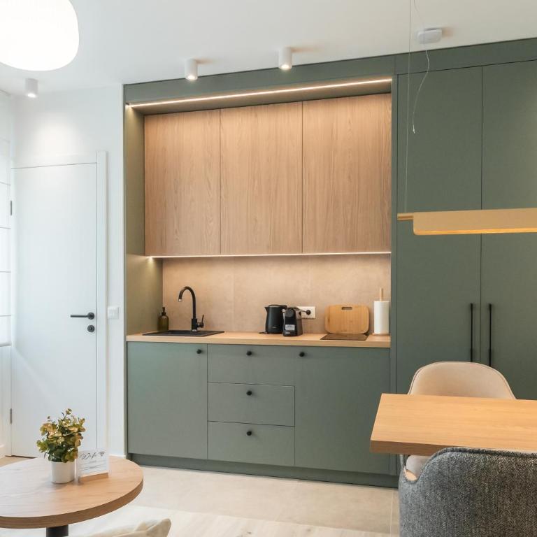 L A Apartments ILIDŽA by Ben&Co - Luksuzna Četvorokrevetna Soba - 8