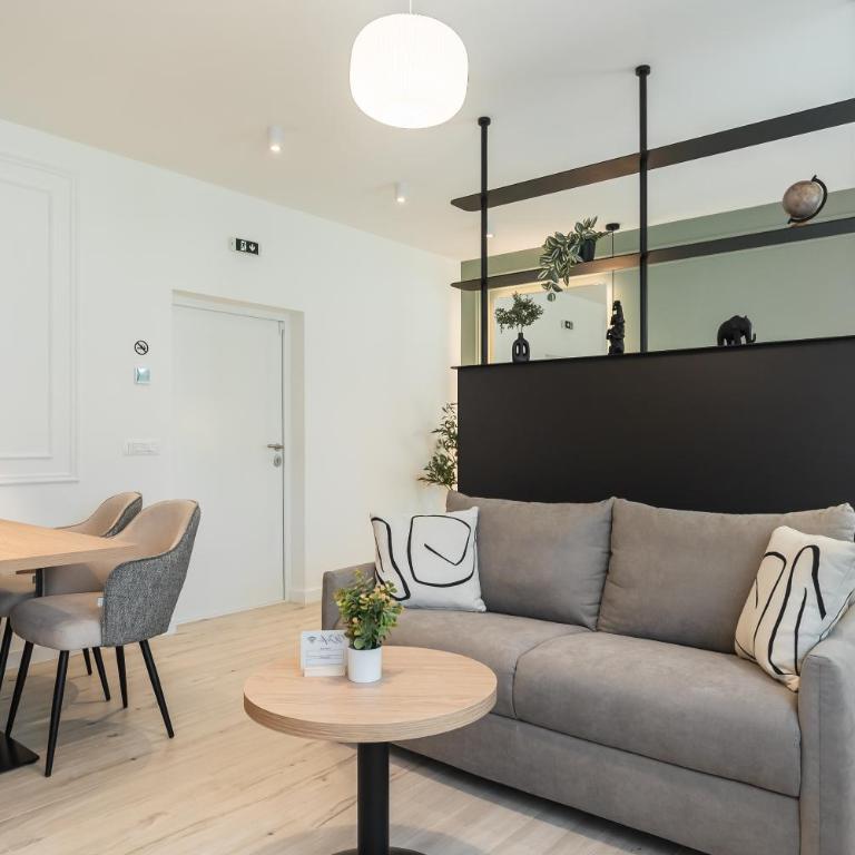 L A Apartments ILIDŽA by Ben&Co - Luksuzna Četvorokrevetna Soba - 11