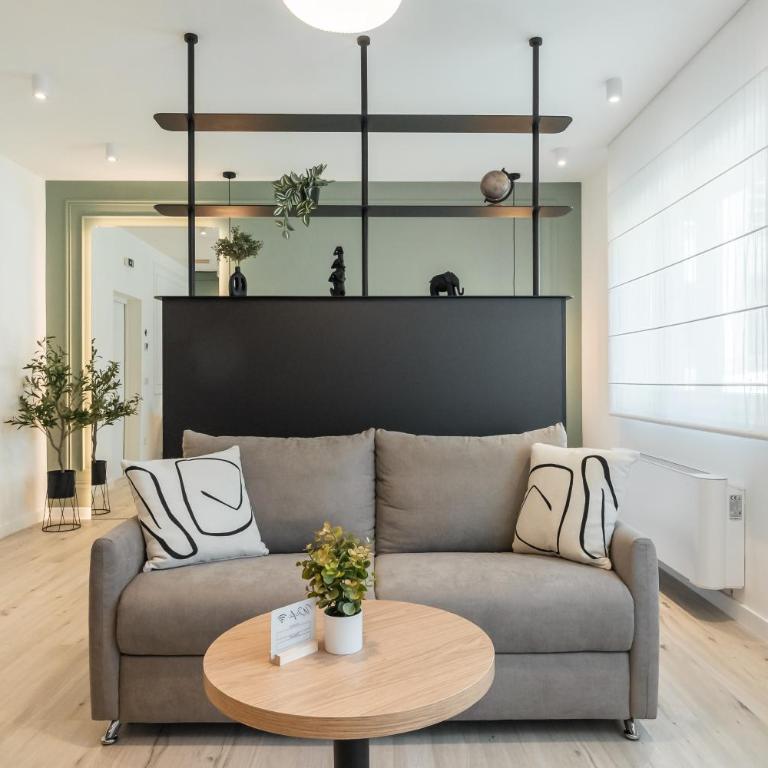 L A Apartments ILIDŽA by Ben&Co - Luksuzna Četvorokrevetna Soba - 1