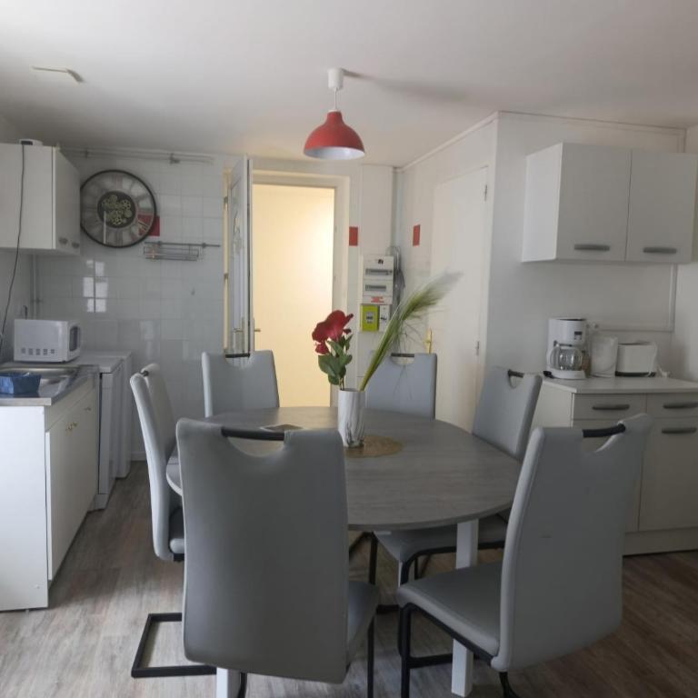 Charmant logis dans une construction de caractère - Appartement avec Vue sur la Montagne - 1