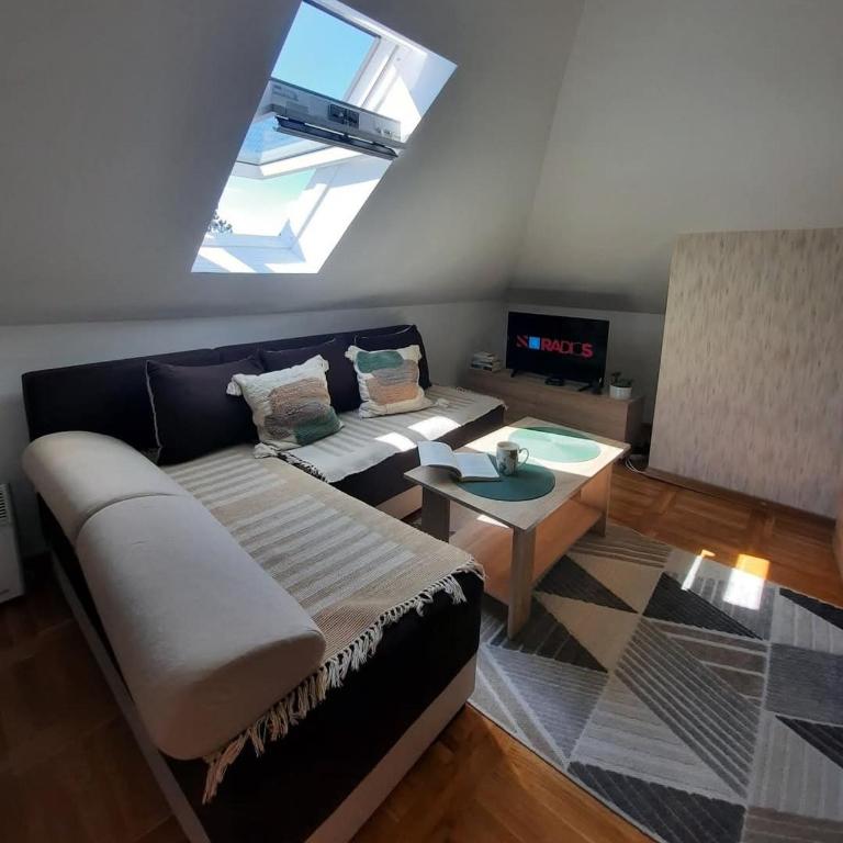 Apartman Zlatni Vrh, fantastična lokacija - Appartement 1 Chambre - 1