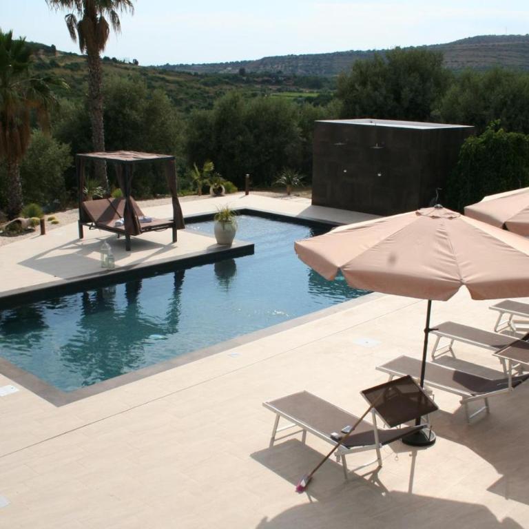 Villa Badessa - Three-Bedroom Villa - 5