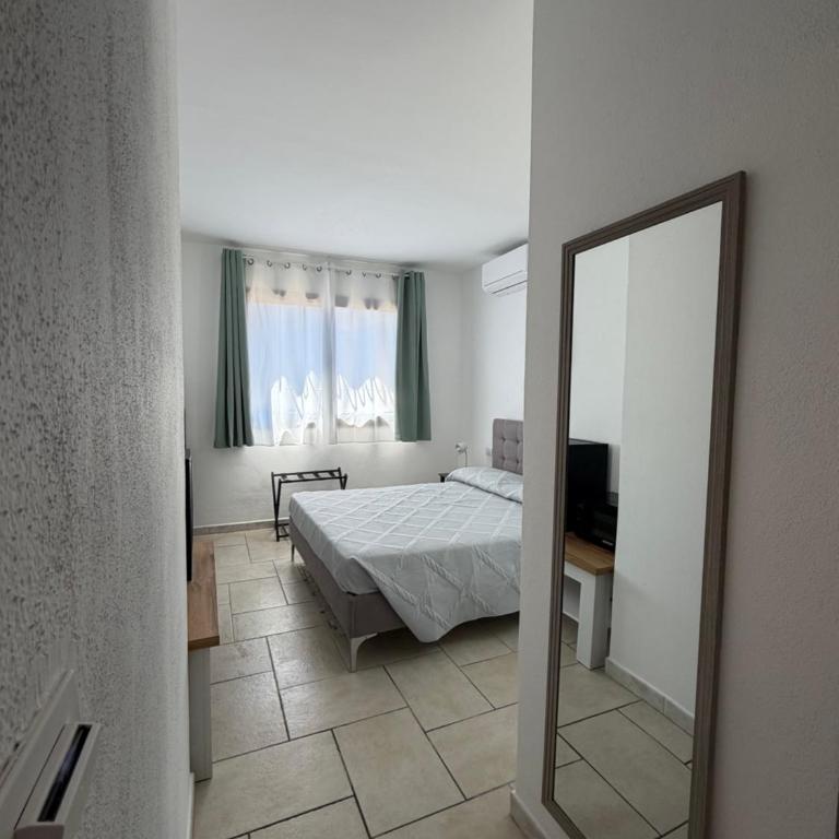 Elyas Guest House - Camera Matrimoniale Economy - 9