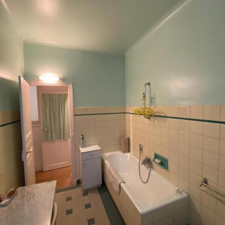 VILLA VICTORIA - CENTRAL & STANDING - Parking inclus - Casa con 5 Camere da Letto - 4