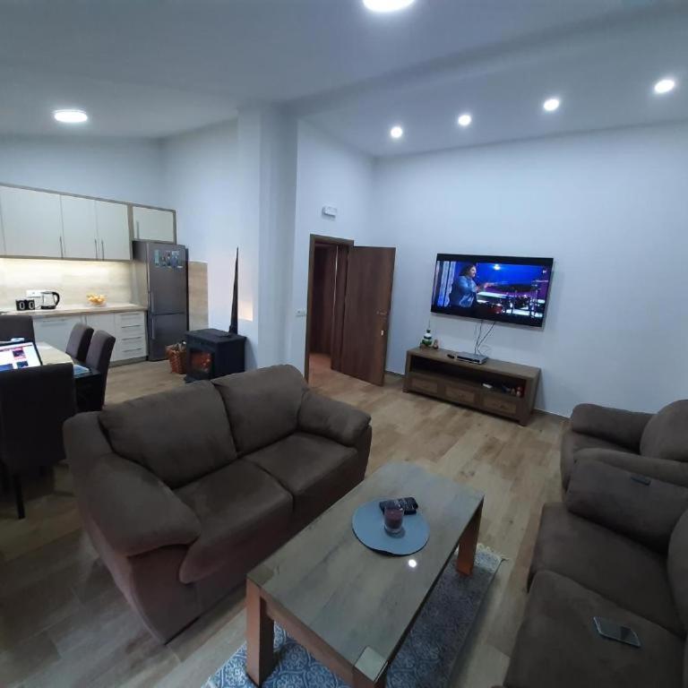 Jugoslovenska - Two-Bedroom Apartment - 2