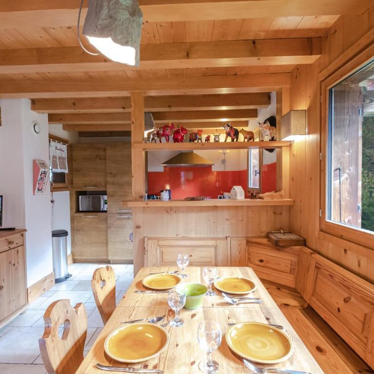 Family chalet with terrace and garden in Chamonix - Chalet - 2
