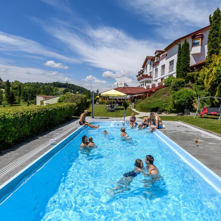 Vital Hotel Krainz mit Nebenhaus Familien Hotel - Family Room with Three Beds - Main Building - 4