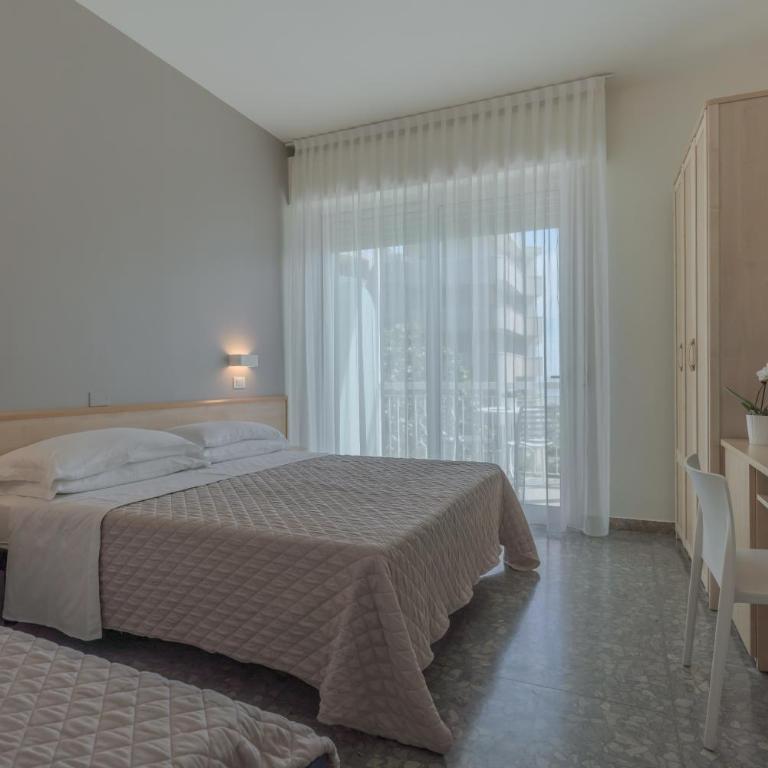 Hotel Constellation - Comfort Dreibettzimmer - 1