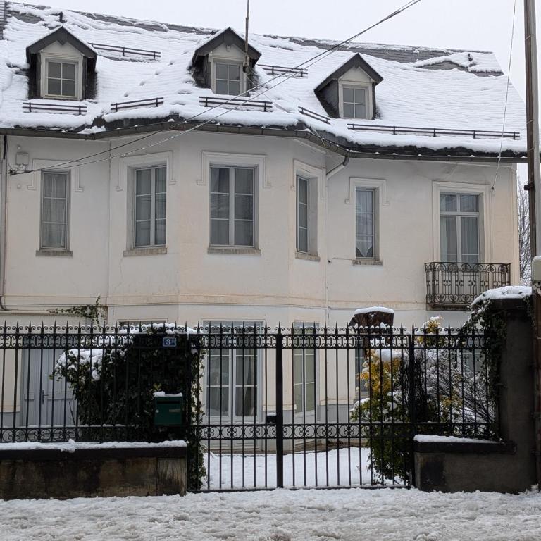 VILLA VICTORIA - CENTRAL & STANDING - Parking inclus - Casa con 5 Camere da Letto - 1