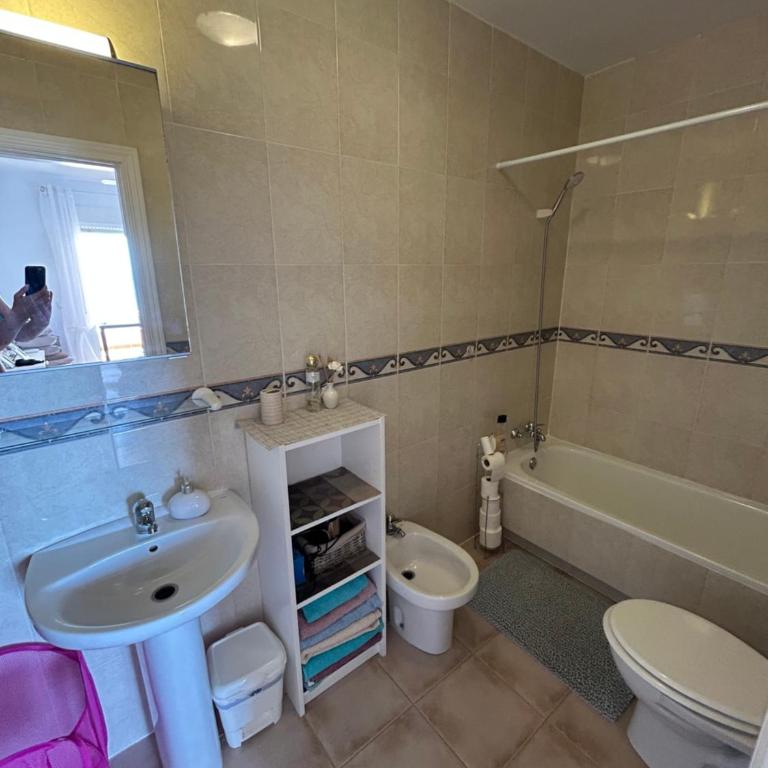 Vista Infinita - Appartamento con 2 Camere da Letto, Terrazza e Vista Mare - 27