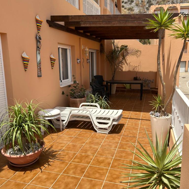 Vista Infinita - Appartamento con 2 Camere da Letto, Terrazza e Vista Mare - 31