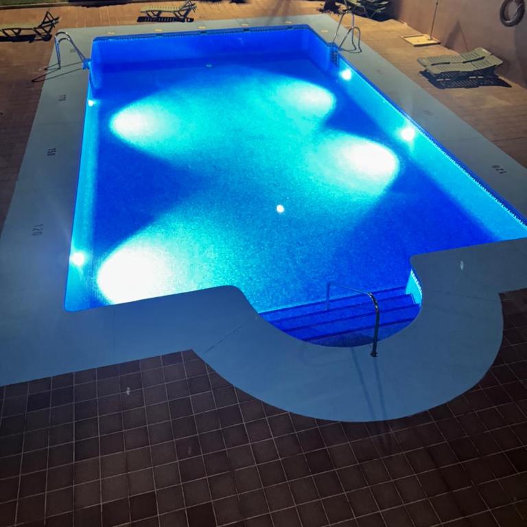Vista Infinita - Appartamento con 2 Camere da Letto, Terrazza e Vista Mare - 3