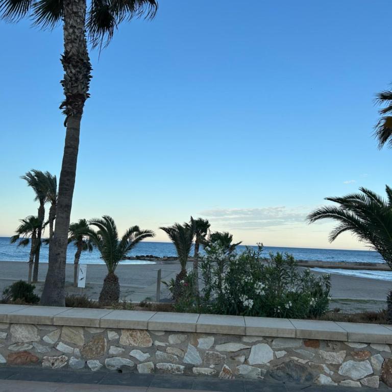 Vista Infinita - Appartamento con 2 Camere da Letto, Terrazza e Vista Mare - 34
