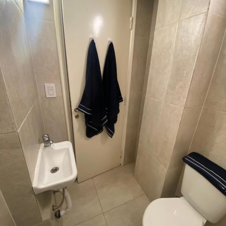 Black Montevideo - One-Bedroom Apartment - 2
