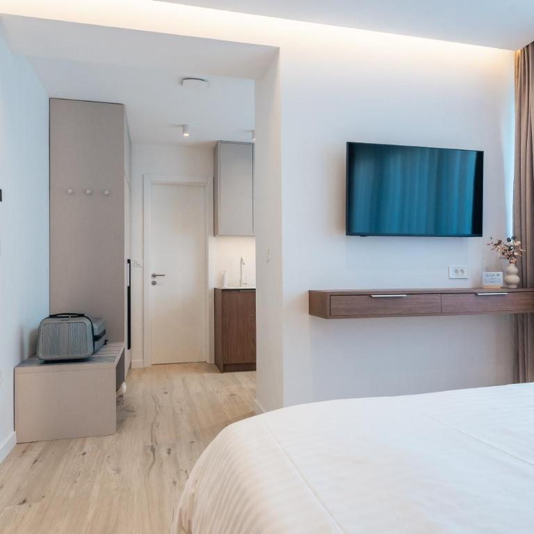L A URBAN Retreat APARTMENTS BY BEN&CO - Studio Apartment with King Bed - 7