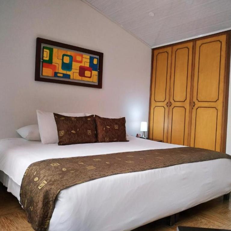 Manolos Hostel - Double Room with Private Bathroom - 2