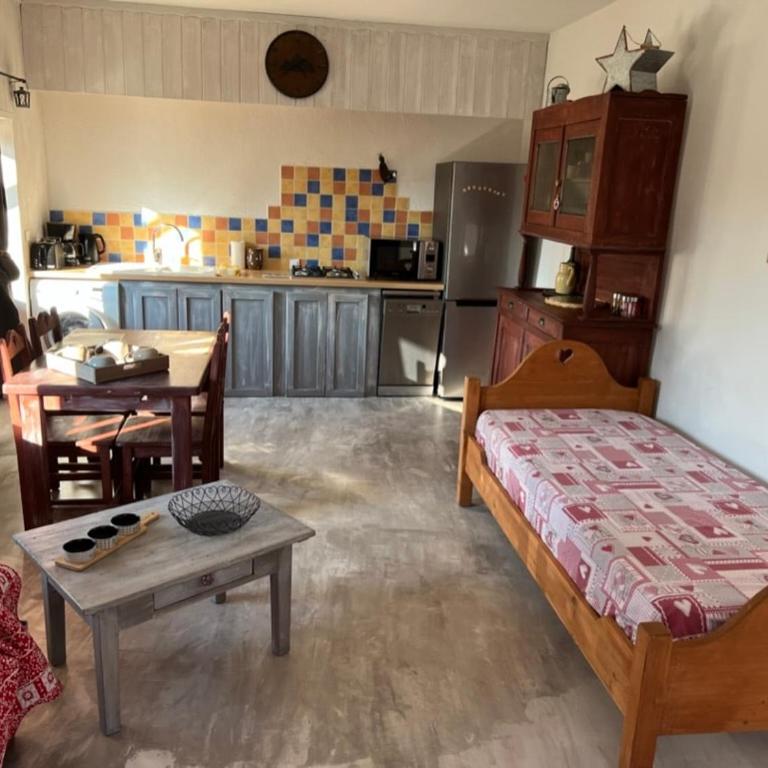 La Jument Verte Chambres d'Hôtes Aix-les-Bains - Appartement - Rez-de-Chaussée - 7