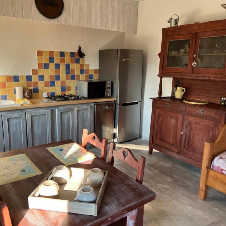 La Jument Verte Chambres d'Hôtes Aix-les-Bains - Appartement - Rez-de-Chaussée - 5