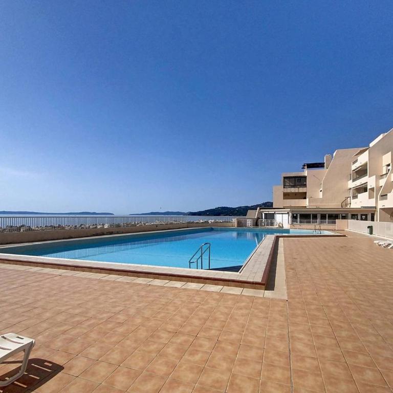 Studio rénové avec climatisation et piscine à Bormes-les-Mimosas - FR-1-610-63 - Studio - 12