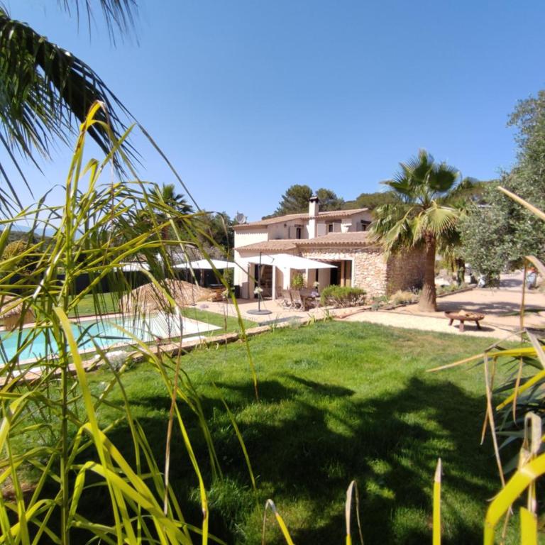 VILLA PROVENÇALE entre ANTIBES et CANNES - Maison de Vacances 4 Chambres - 25