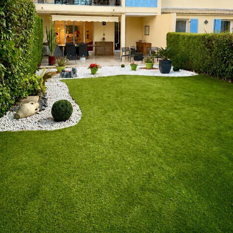 Luxury apartment - private garden and pool - Two-Bedroom Apartment - 8