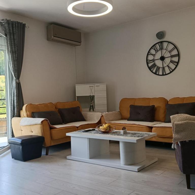 Irvas Kolasin-400 metara od centra - Apartman sa 2 Spavaće Sobe - 4