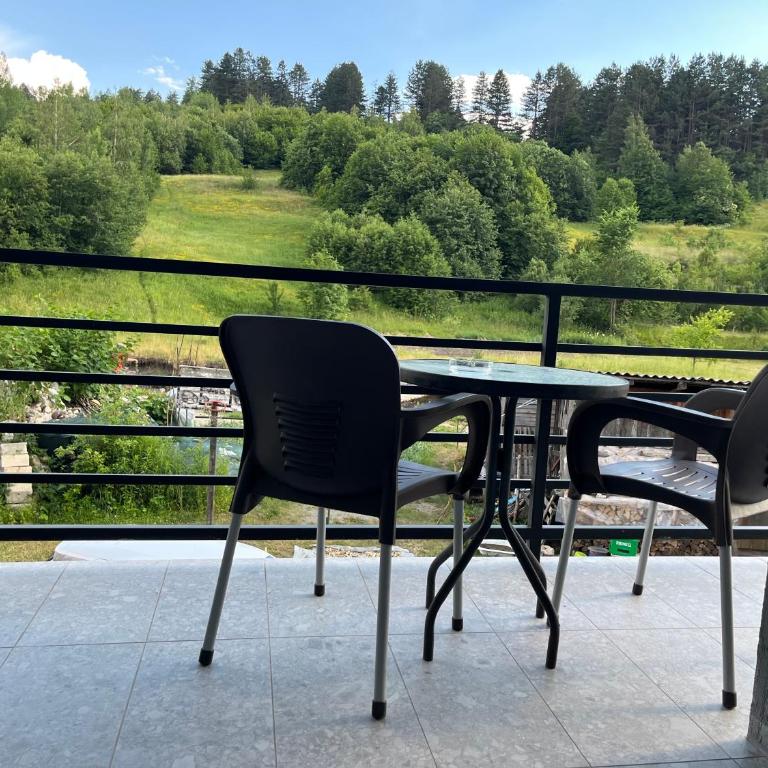 Irvas Kolasin-400 metara od centra - Apartman sa 2 Spavaće Sobe - 1