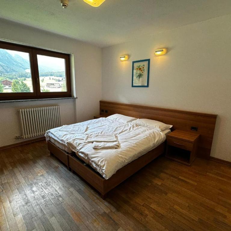 Hotel du Foyer Brusson - Camera Matrimoniale con Bagno Privato - 1